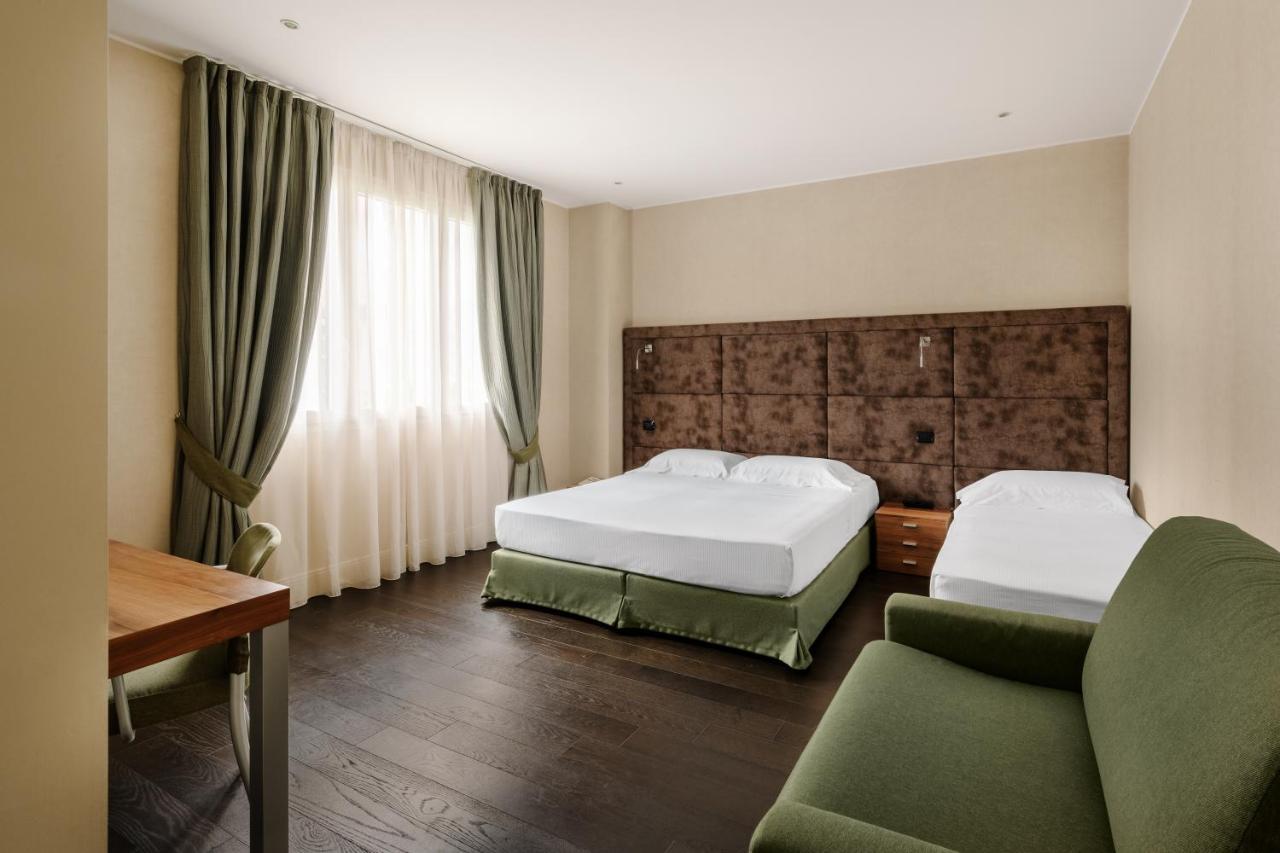 Hotel Cora Carate Brianza Zewnętrze zdjęcie
